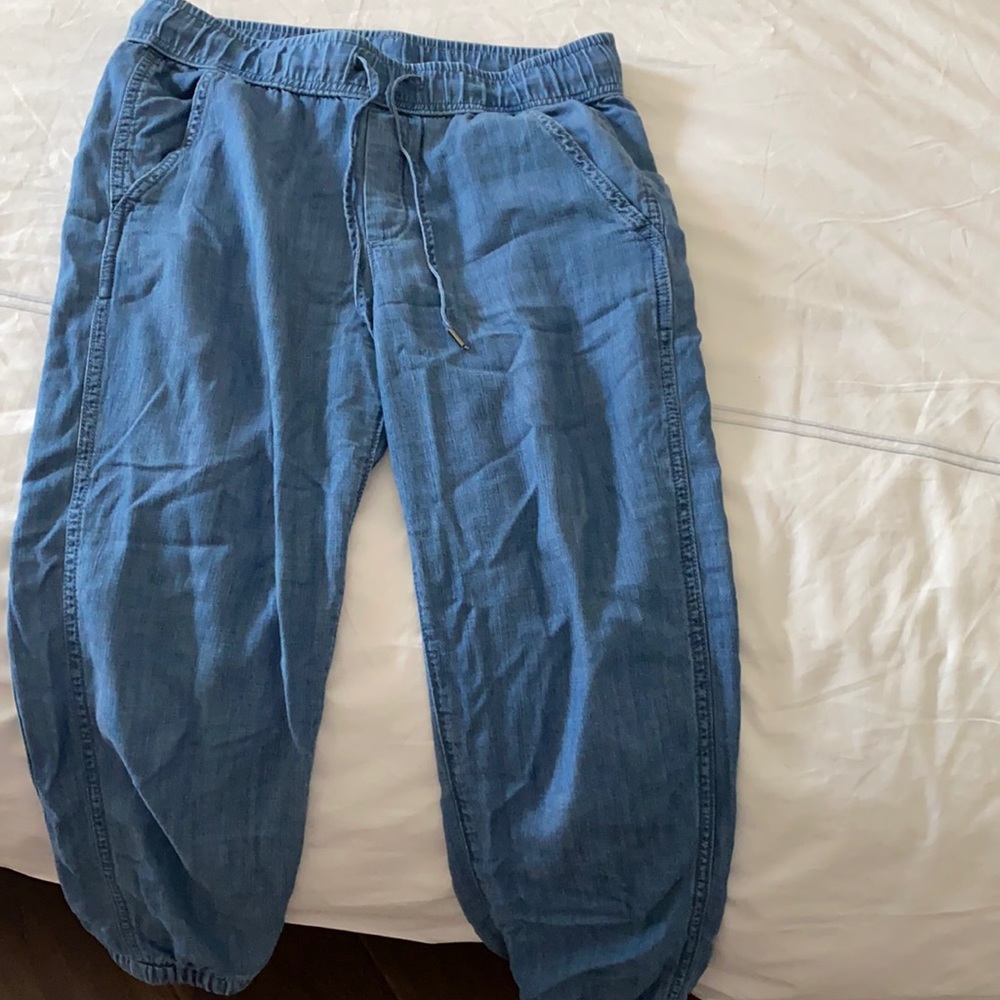 Elastic waist Jean like pants. Very soft.